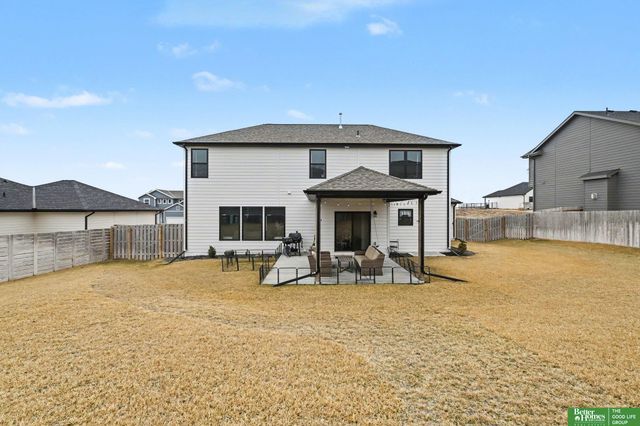 11004 Hardwood Drive, Papillion, NE 68046