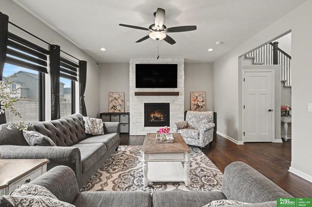 11004 Hardwood Drive, Papillion, NE 68046