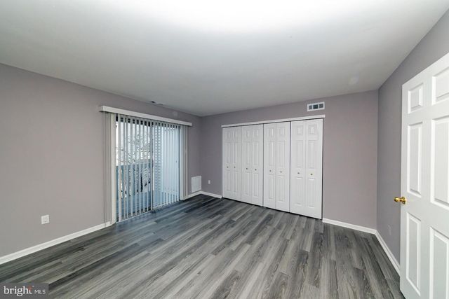 419 PARK PLACE DR, Cherry Hill, NJ 08002