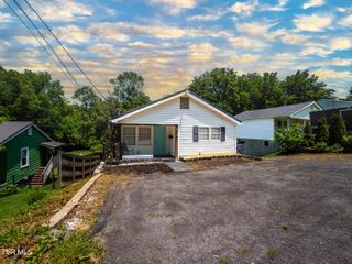 719 East Maple Street, Johnson City, TN 37601