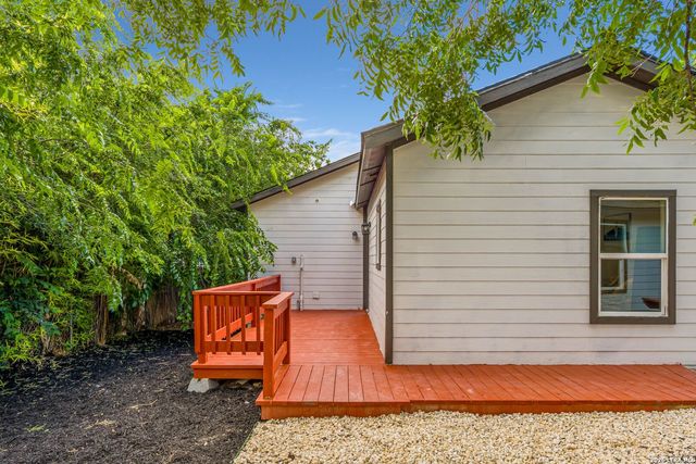 612 W Magnolia Ave, San Antonio, TX 78212