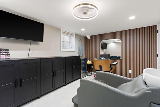 303 Union Street, Valparaiso, IN 46383