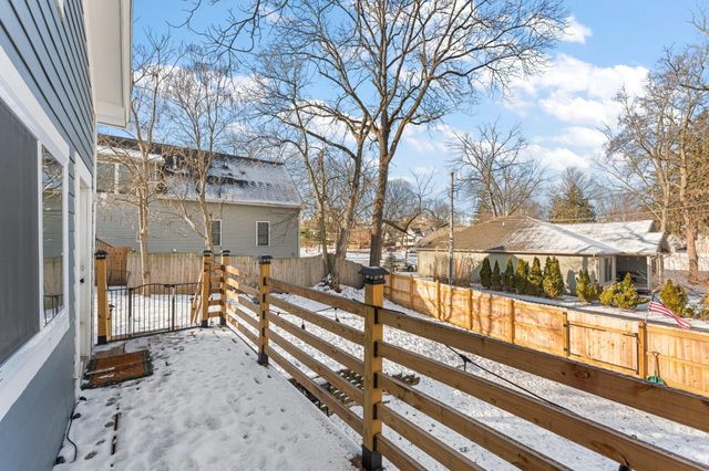 303 Union Street, Valparaiso, IN 46383