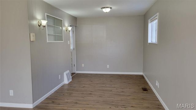227 Meadowcrest Drive, Ferguson, MO 63135