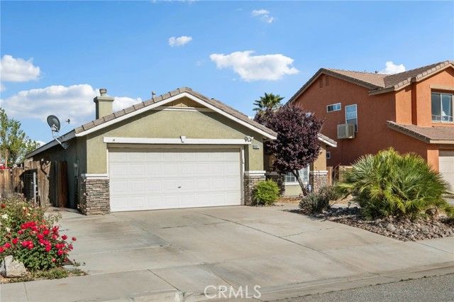 9327 Agave Drive, Hesperia, CA 92344