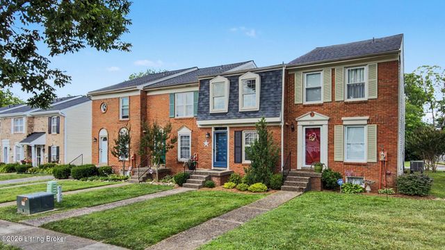 2713 Langdon Dr, Louisville, KY 40241
