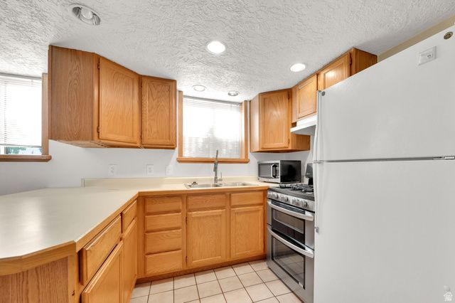 841 E BRYAN AVE, Salt Lake City, UT 84105