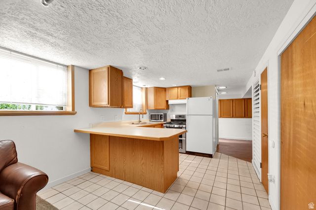 841 E BRYAN AVE, Salt Lake City, UT 84105