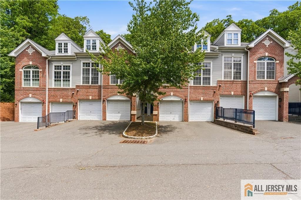 605 Donato Circle, Scotch Plains, NJ 07076