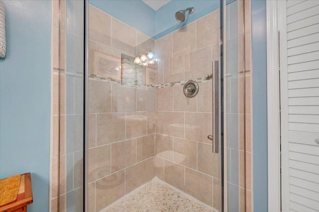 1700 Bluewater DR, Moneta, VA 24121