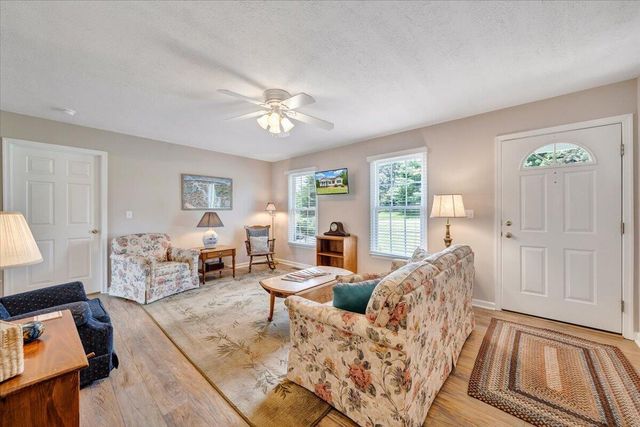 1700 Bluewater DR, Moneta, VA 24121
