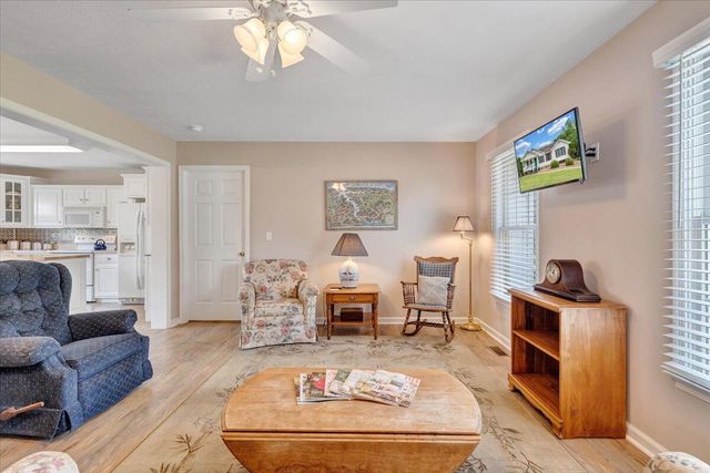1700 Bluewater DR, Moneta, VA 24121