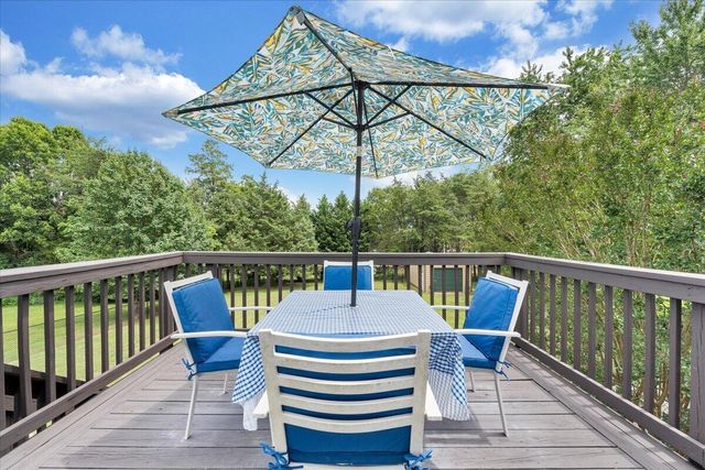 1700 Bluewater DR, Moneta, VA 24121