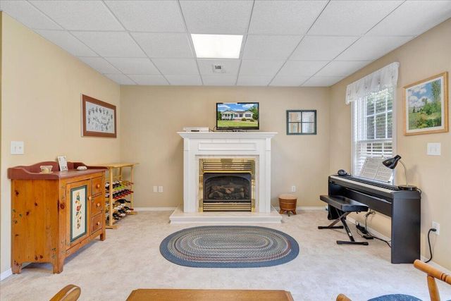 1700 Bluewater DR, Moneta, VA 24121