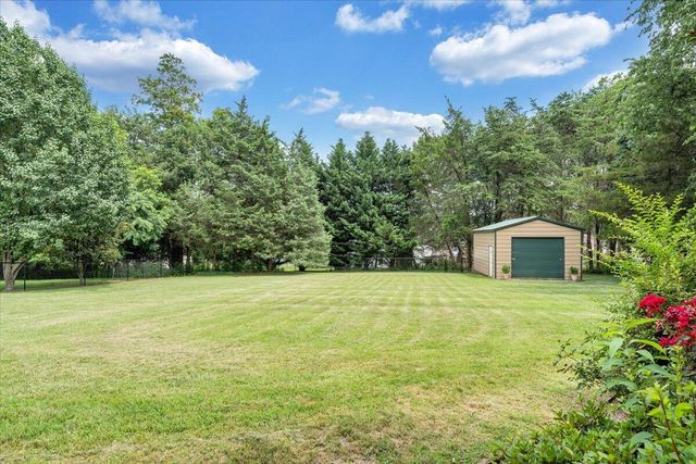 1700 Bluewater DR, Moneta, VA 24121