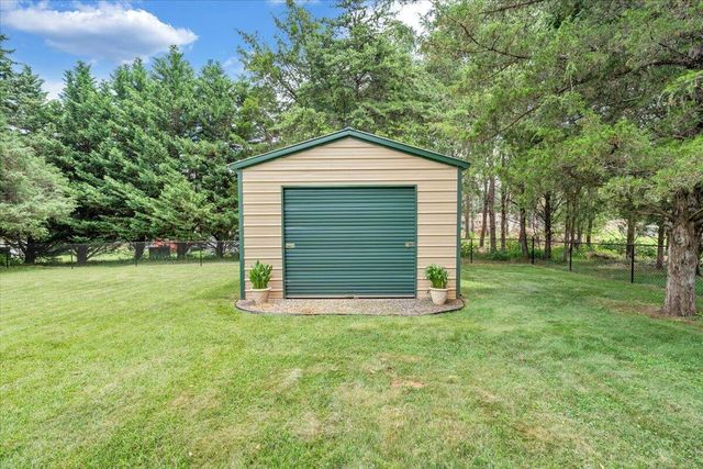 1700 Bluewater DR, Moneta, VA 24121