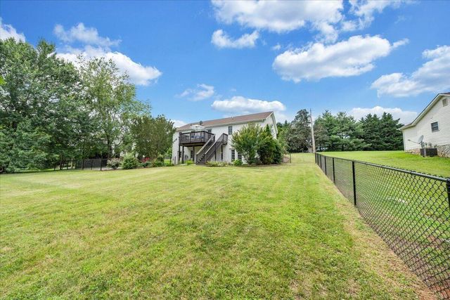 1700 Bluewater DR, Moneta, VA 24121