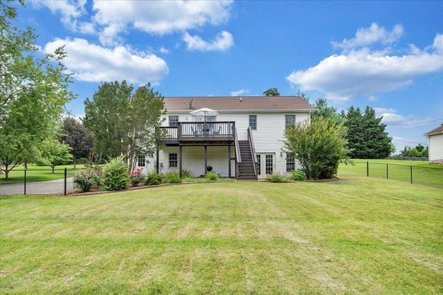 1700 Bluewater DR, Moneta, VA 24121