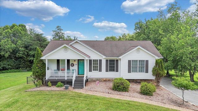 1700 Bluewater DR, Moneta, VA 24121