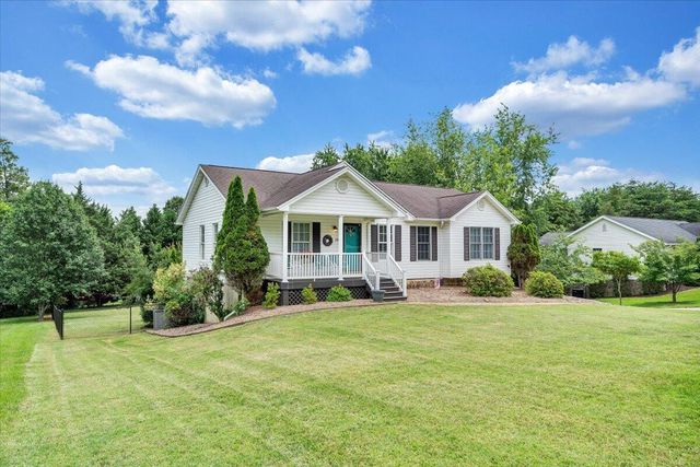 1700 Bluewater DR, Moneta, VA 24121