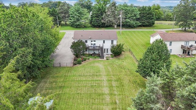 1700 Bluewater DR, Moneta, VA 24121