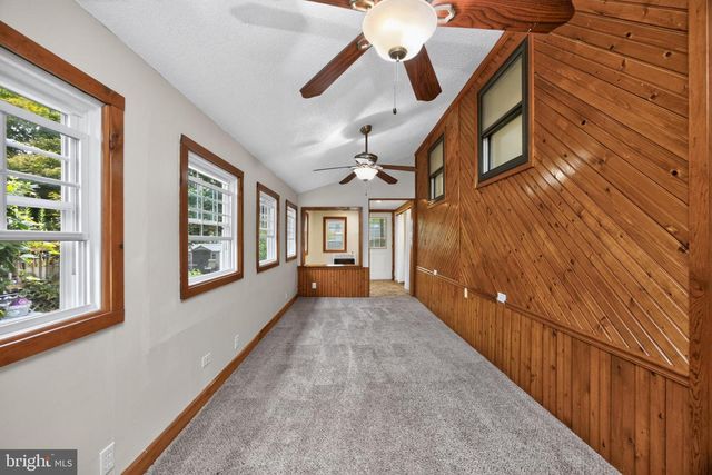 10 5TH ST, Brookhaven, PA 19015