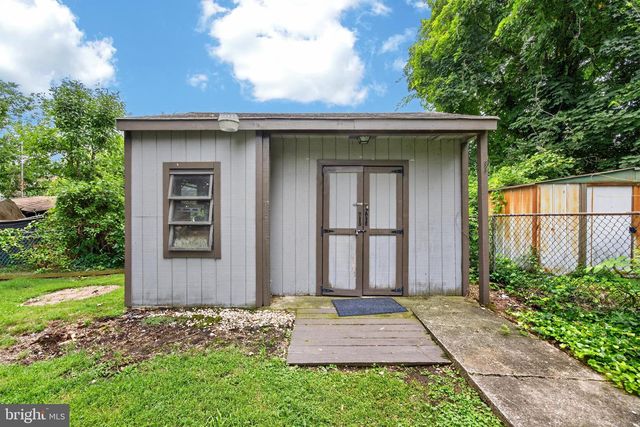 10 5TH ST, Brookhaven, PA 19015