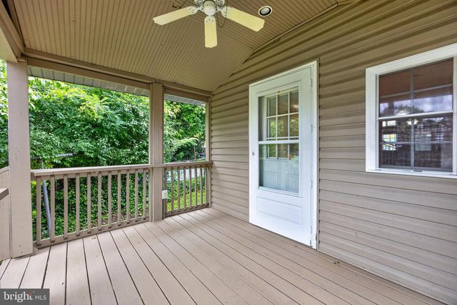 10 5TH ST, Brookhaven, PA 19015