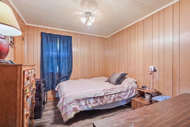 8 Thurman Dr, Celina, TN 38551