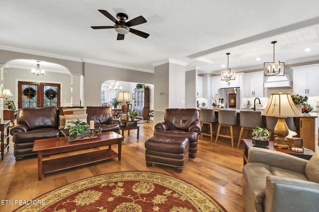 233 Dove Drive, Crossville, TN 38555