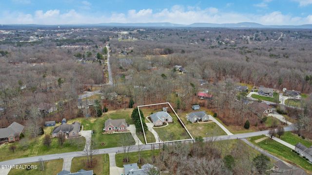 233 Dove Drive, Crossville, TN 38555