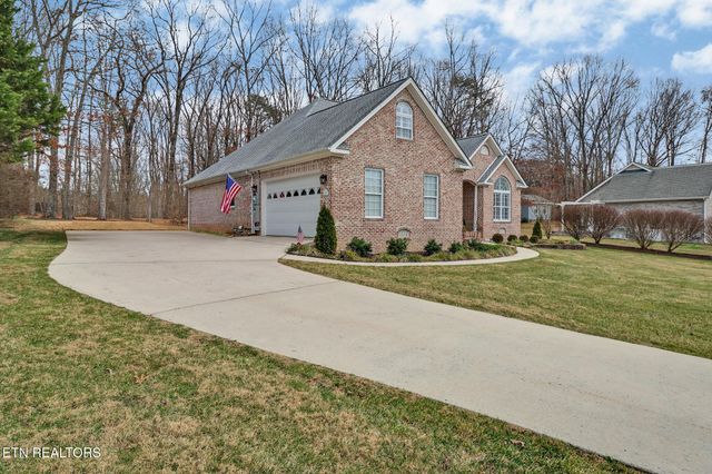 233 Dove Drive, Crossville, TN 38555