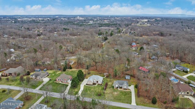 233 Dove Drive, Crossville, TN 38555