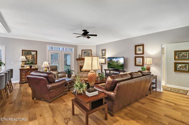 233 Dove Drive, Crossville, TN 38555