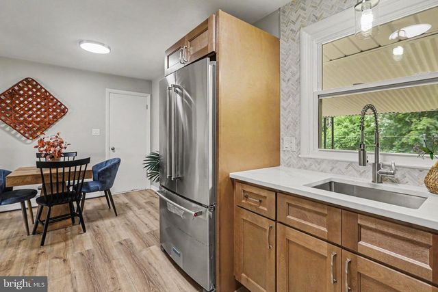 13 MESSICK DR, Middletown, PA 17057
