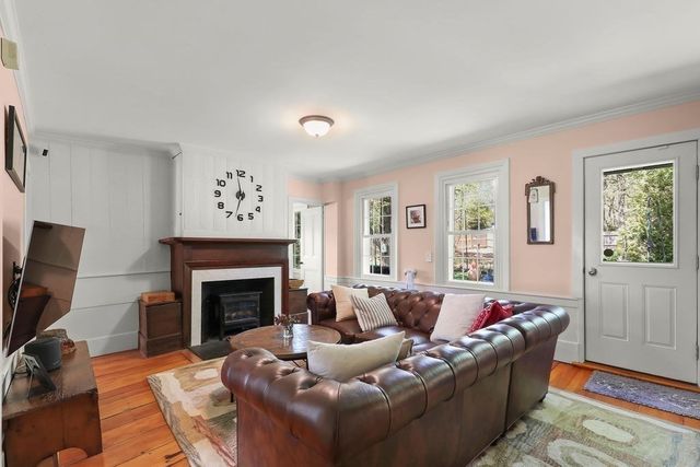 78 Cotuit Rd, Sandwich, MA 02563