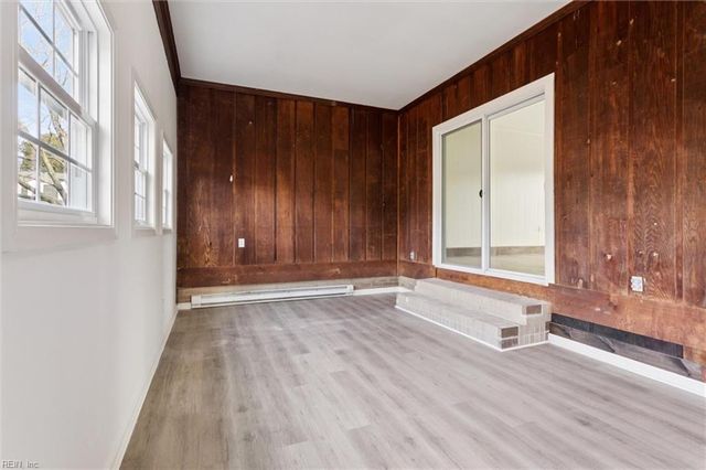 15 Coach ST, Hampton, VA 23664