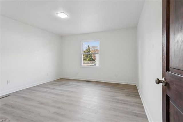 15 Coach ST, Hampton, VA 23664