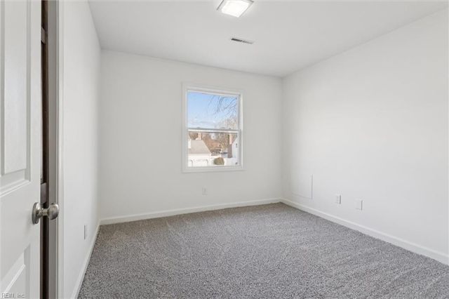 15 Coach ST, Hampton, VA 23664