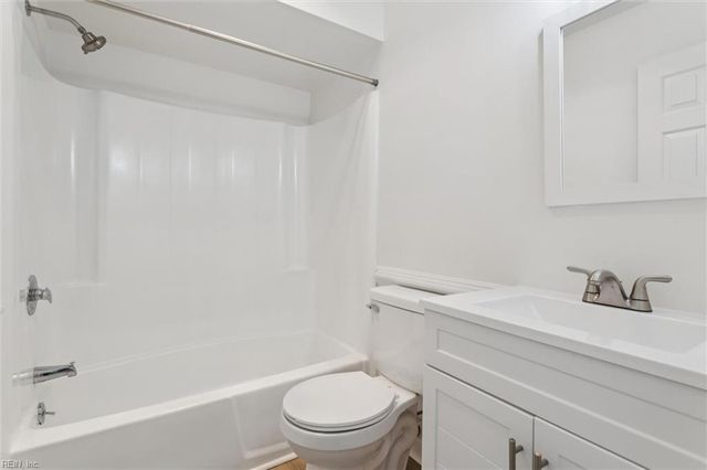 15 Coach ST, Hampton, VA 23664