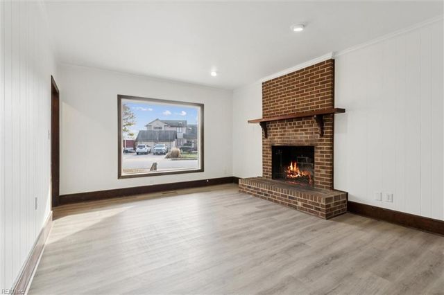 15 Coach ST, Hampton, VA 23664