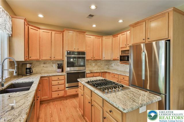 4353 East Texas Road, Lower Macungie Twp, PA 18103