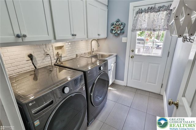 4353 East Texas Road, Lower Macungie Twp, PA 18103