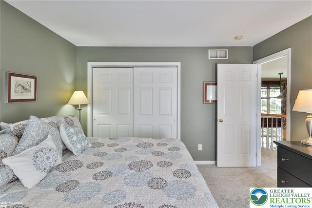 4353 East Texas Road, Lower Macungie Twp, PA 18103