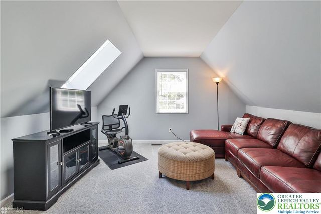 4353 East Texas Road, Lower Macungie Twp, PA 18103