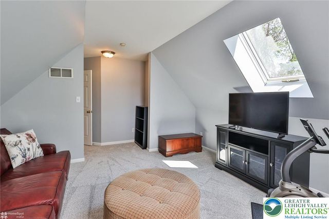 4353 East Texas Road, Lower Macungie Twp, PA 18103