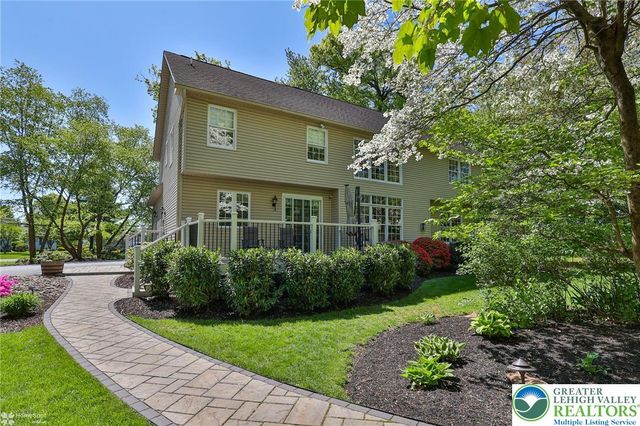 4353 East Texas Road, Lower Macungie Twp, PA 18103