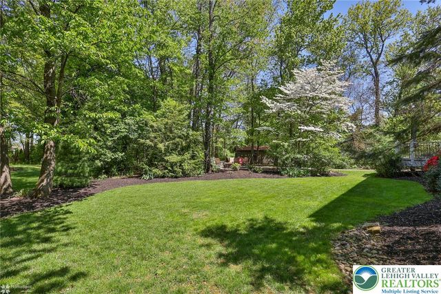 4353 East Texas Road, Lower Macungie Twp, PA 18103