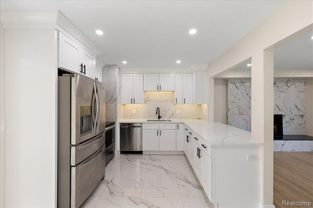 47349 Nita Drive, Utica, MI 48317