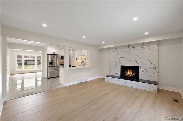 47349 Nita Drive, Utica, MI 48317